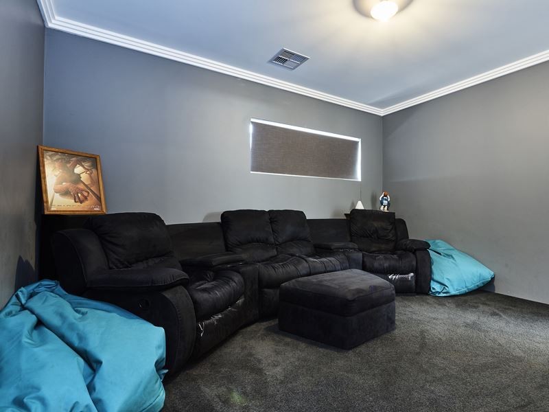 30 Gicha Close, Munster WA 6166