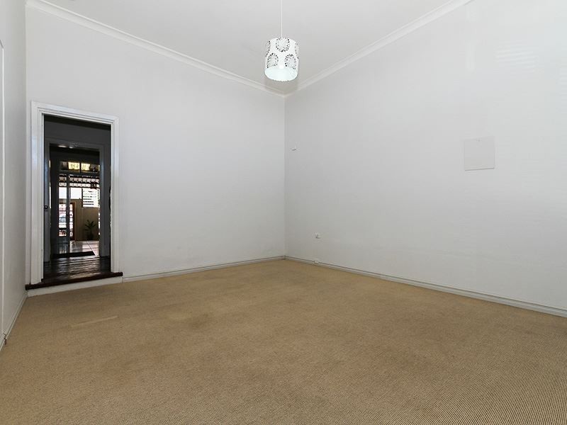 106 Wray Avenue, Fremantle WA 6160