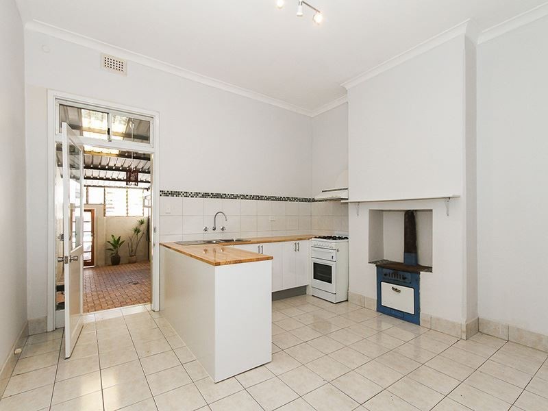 106 Wray Avenue, Fremantle WA 6160