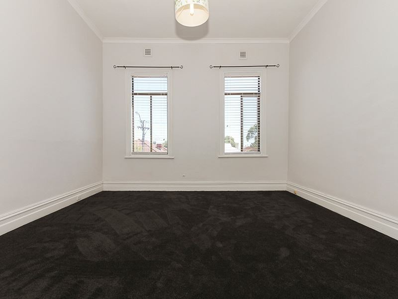 106 Wray Avenue, Fremantle WA 6160