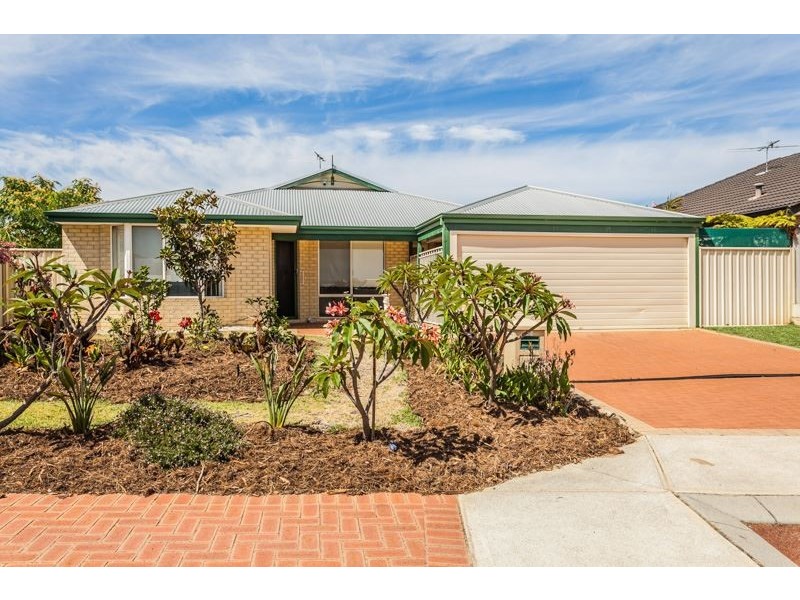 12 Nenagh Close, Orelia WA 6167