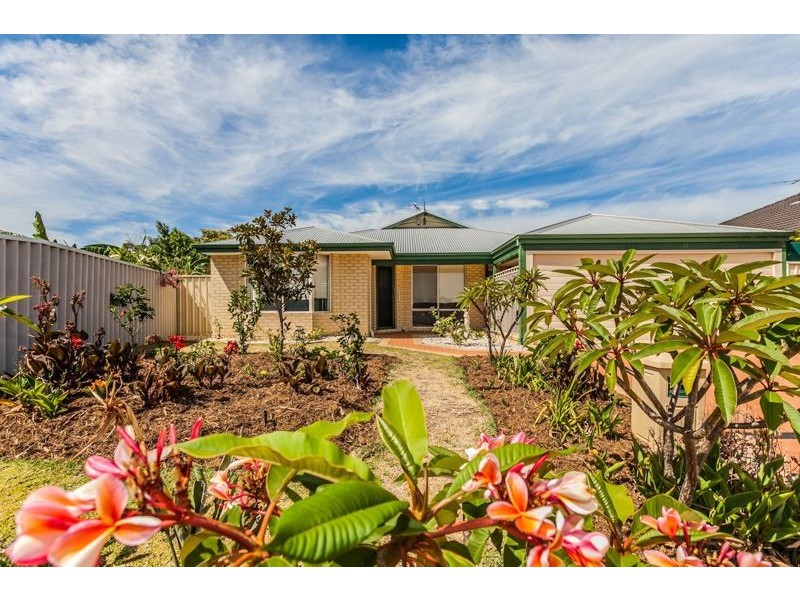12 Nenagh Close, Orelia WA 6167