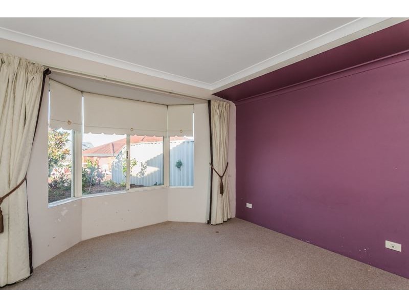 12 Nenagh Close, Orelia WA 6167