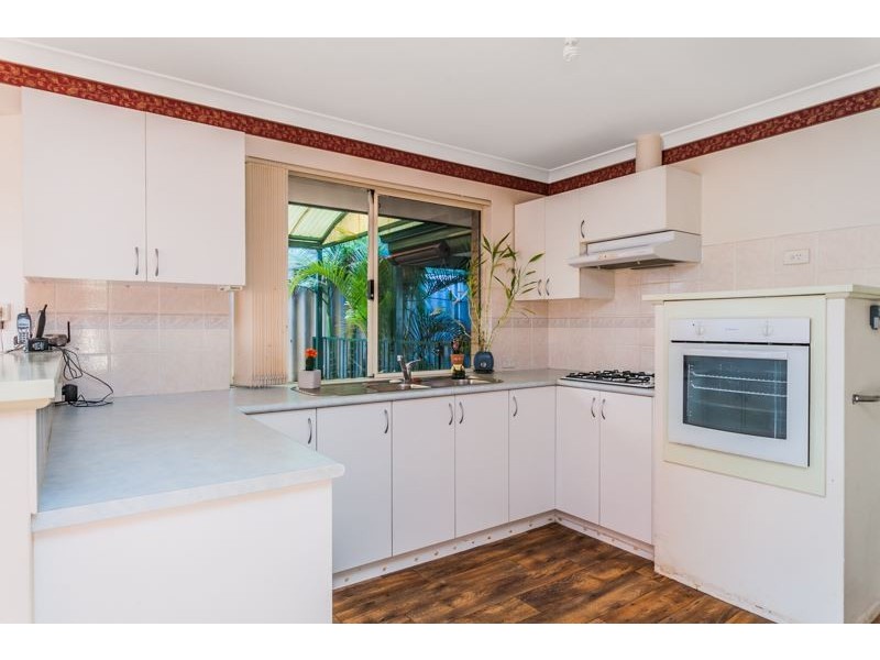 12 Nenagh Close, Orelia WA 6167