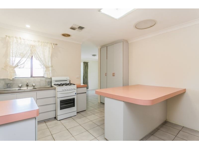 3 Gould Place, Parmelia WA 6167