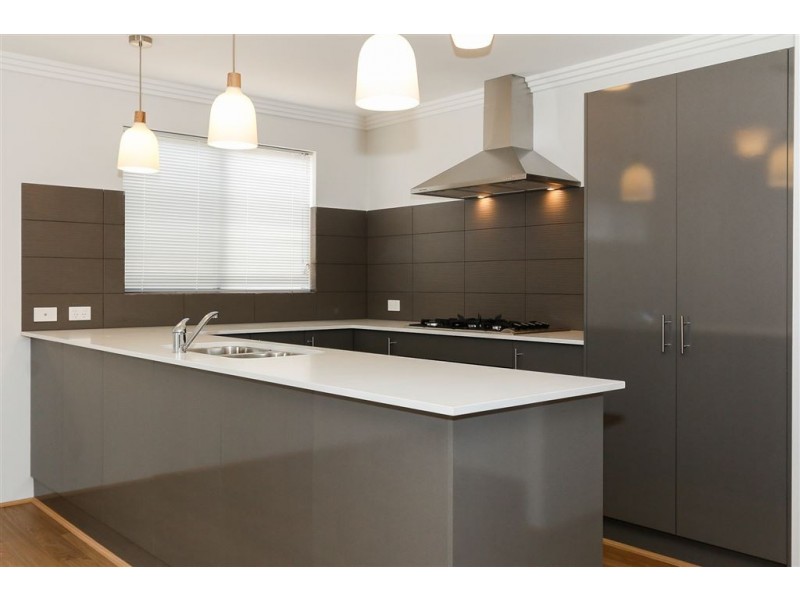 2/64 Gerald Street, Spearwood WA 6163