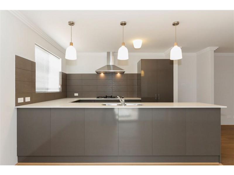 2/64 Gerald Street, Spearwood WA 6163