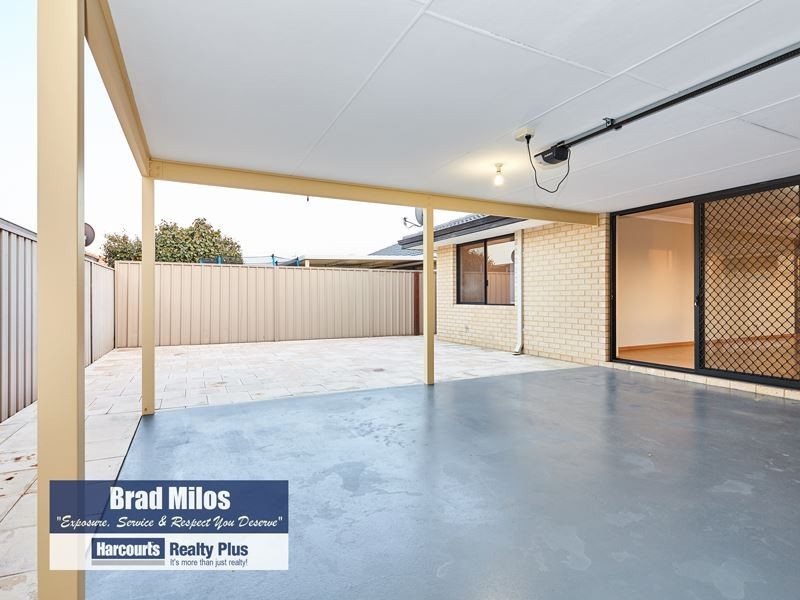 16 Leichhardt Crossing, Hammond Park WA 6164