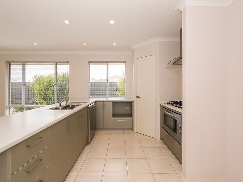 19 Liddard Gardens, Baldivis WA 6171