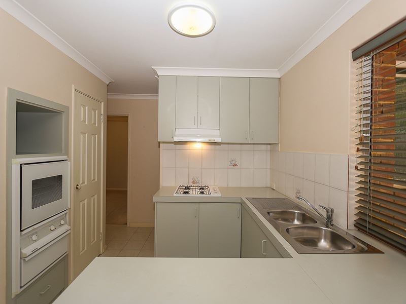 2/201 Glen Iris Dr, Jandakot WA 6164