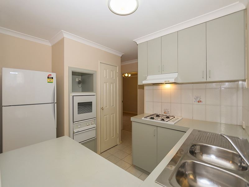 2/201 Glen Iris Dr, Jandakot WA 6164