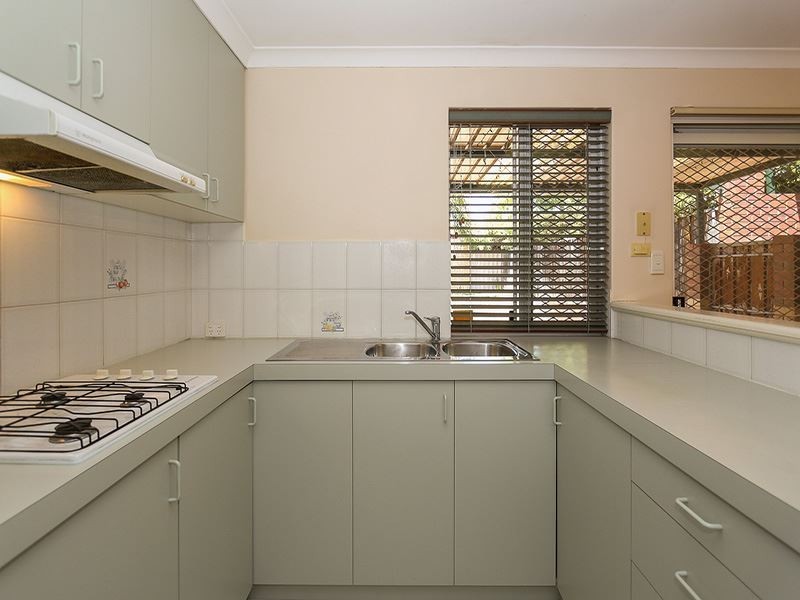 2/201 Glen Iris Dr, Jandakot WA 6164