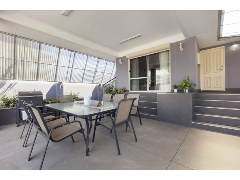 123 Hamilton Road, Spearwood WA 6163