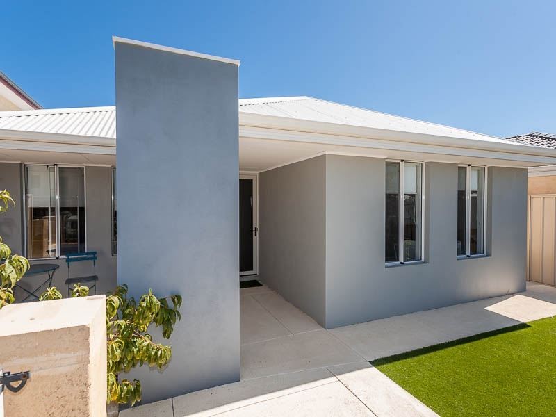 16 Rover Lane, Spearwood WA 6163