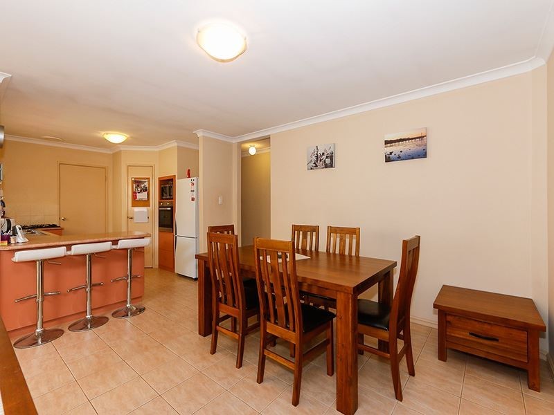 1/1 Azolla Court, Coogee WA 6166