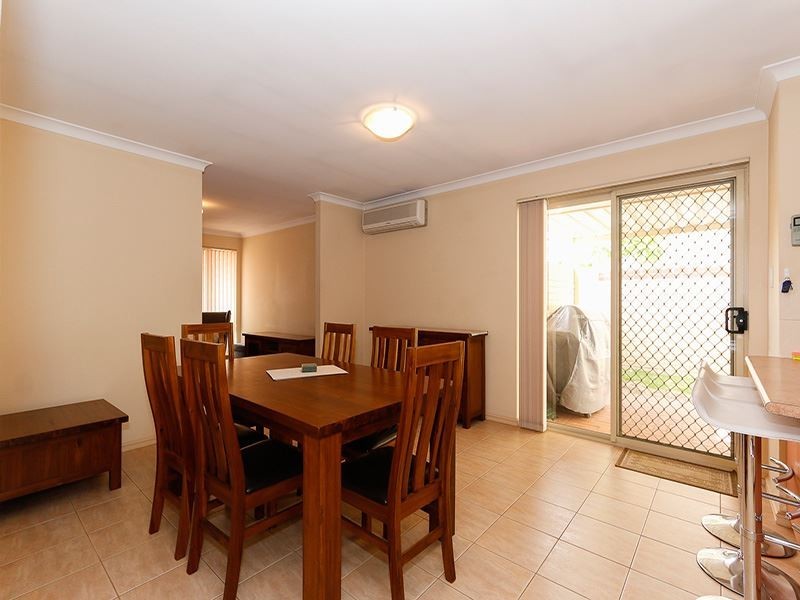 1/1 Azolla Court, Coogee WA 6166