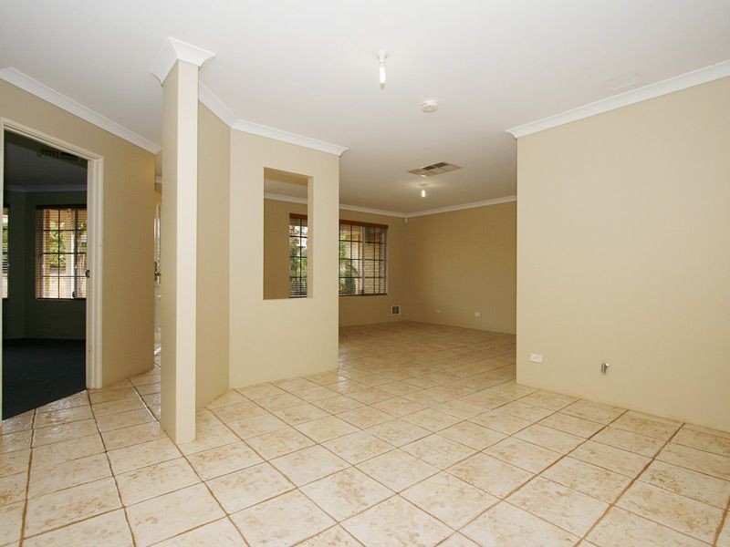 296 Hamilton Road, Coogee WA 6166