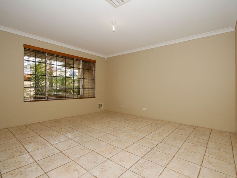 296 Hamilton Road, Coogee WA 6166