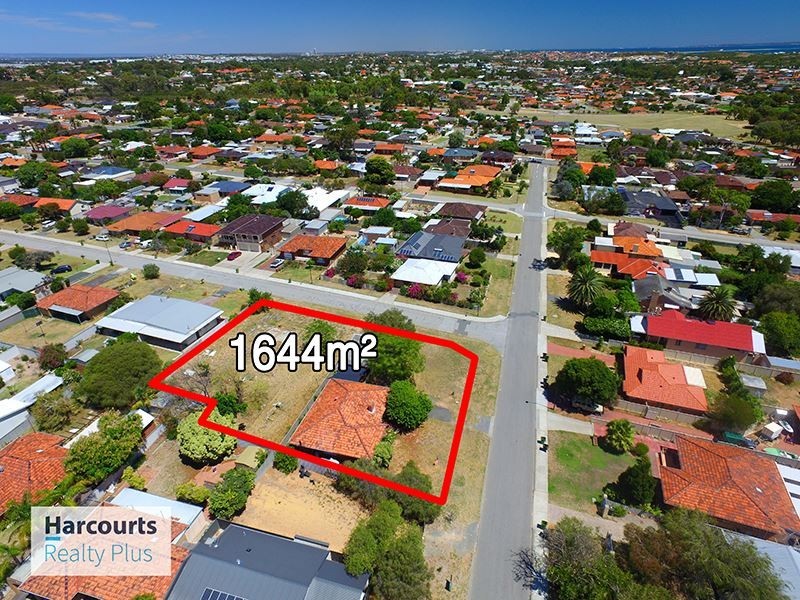 20 Arthur Road, Hamilton Hill WA 6163