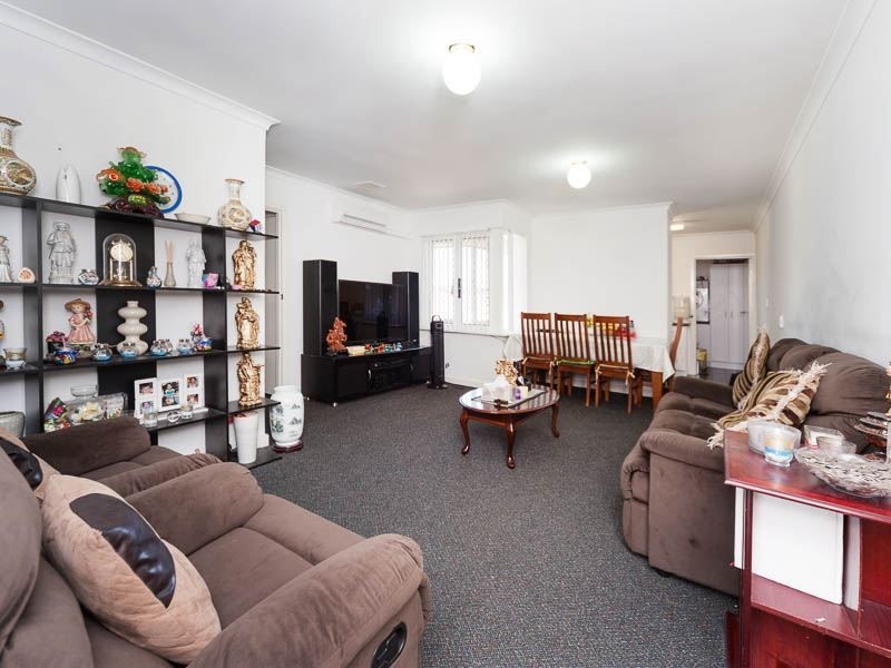 3 Harfleur Place, Hamilton Hill WA 6163