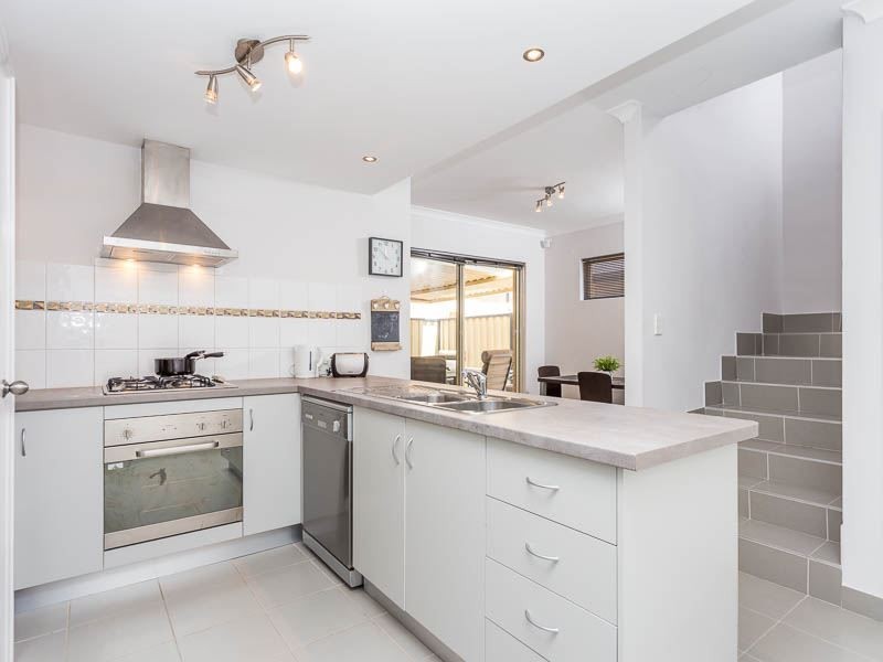 9/6 Morgan Street, Cannington WA 6107