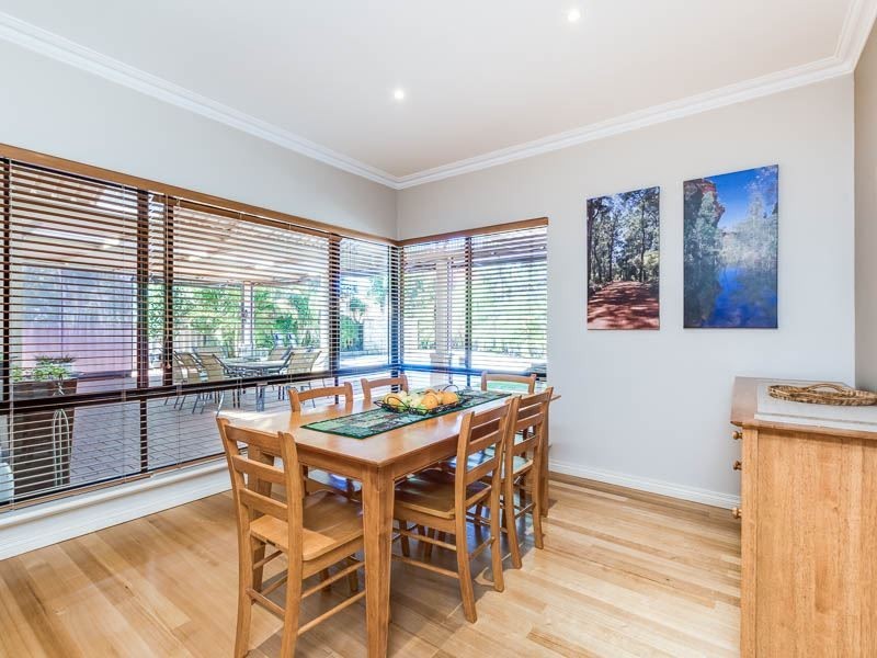 12 Jasper Court, Bibra Lake WA 6163