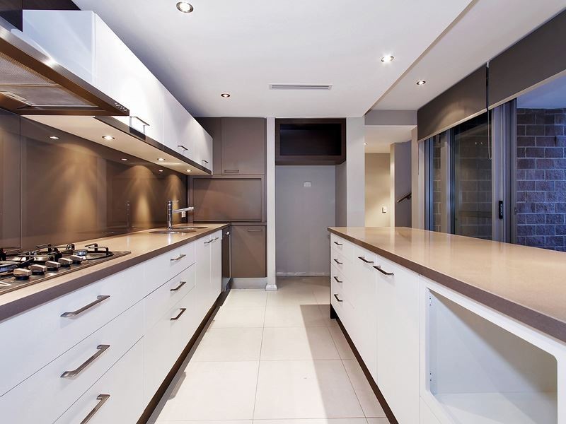 60 Breaksea Drive, North Coogee WA 6163