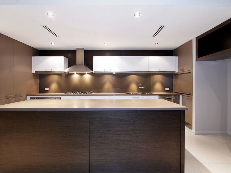 60 Breaksea Drive, North Coogee WA 6163