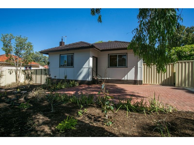 373 South Street, Hilton WA 6163