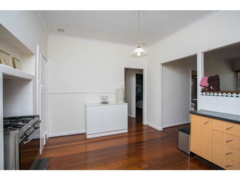 373 South Street, Hilton WA 6163