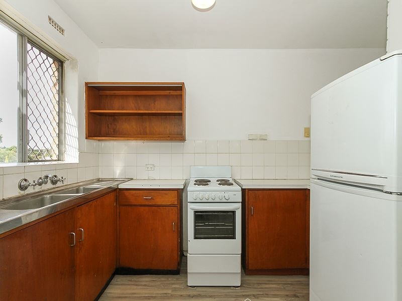 8/4 Southend Rd, Hamilton Hill WA 6163