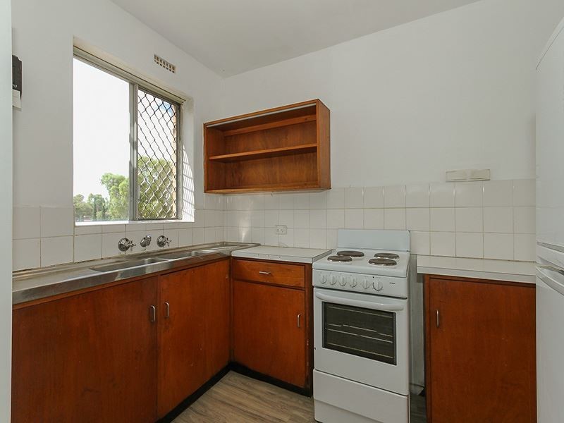 8/4 Southend Rd, Hamilton Hill WA 6163