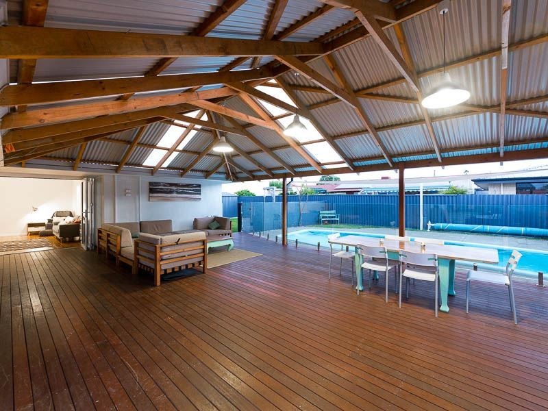 5 Balfern Way, Spearwood WA 6163