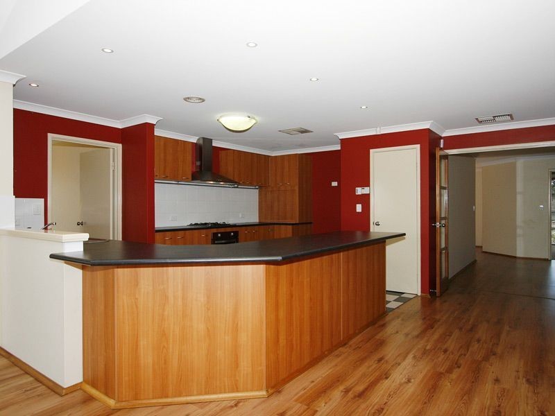 25 Honeyeater Street, Beeliar WA 6164