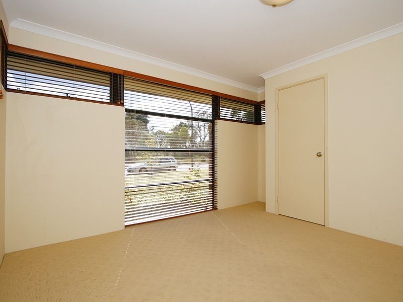 25 Honeyeater Street, Beeliar WA 6164