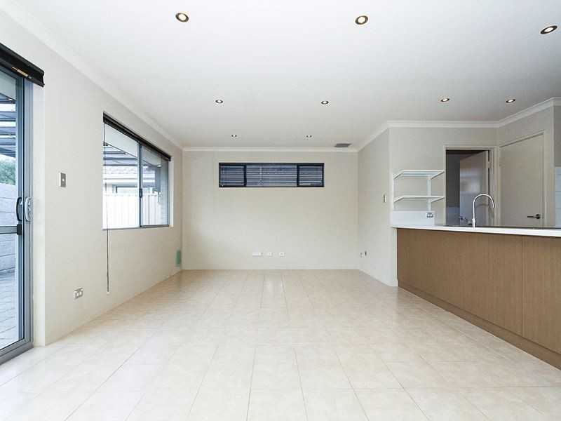 12/2 Twilight Mews, Aubin Grove WA 6164