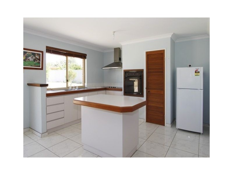 16 Bloodwood Circle, South Lake WA 6164