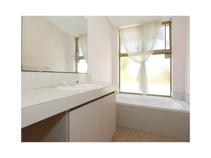 16 Bloodwood Circle, South Lake WA 6164