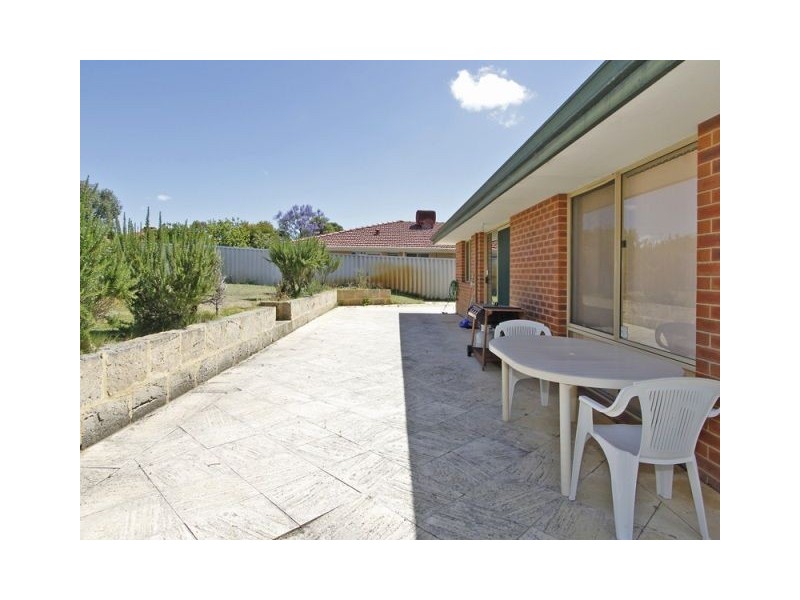 16 Bloodwood Circle, South Lake WA 6164