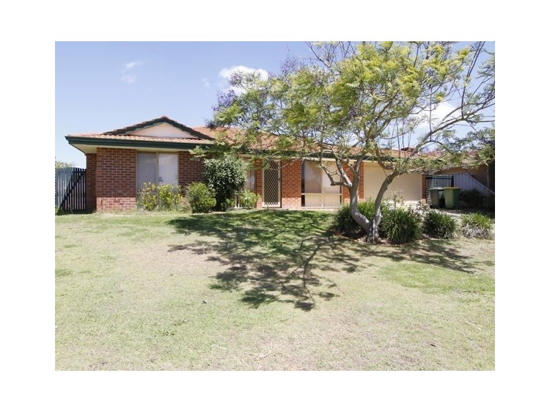 16 Bloodwood Circle, South Lake WA 6164