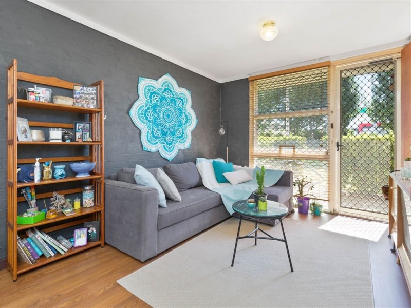 1/221 Clontarf Road, Hamilton Hill WA 6163