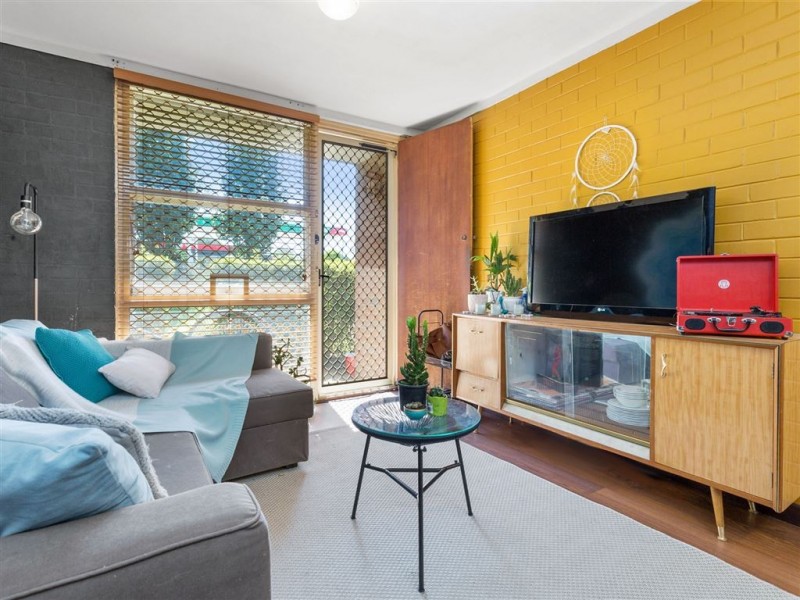 1/221 Clontarf Road, Hamilton Hill WA 6163