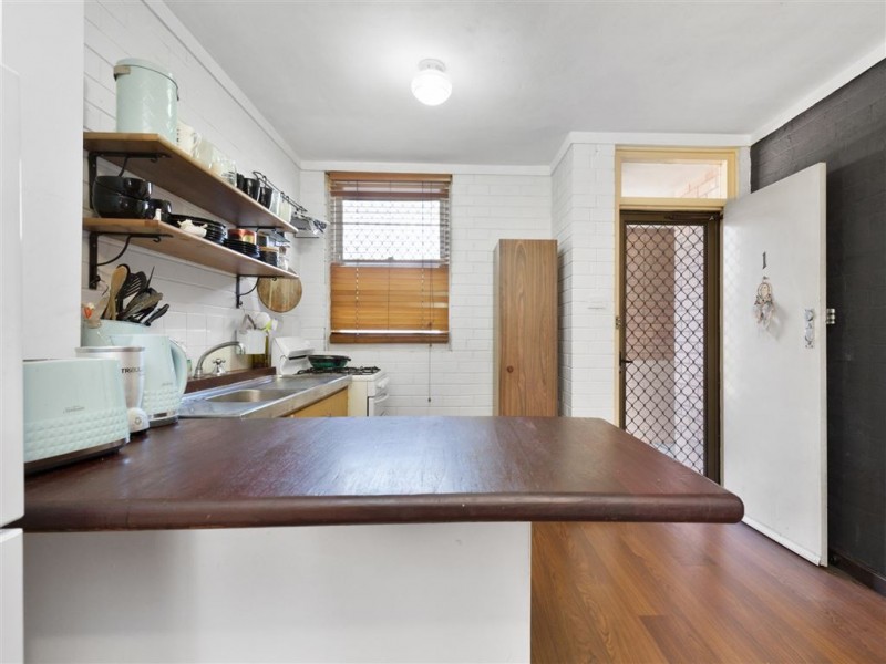 1/221 Clontarf Road, Hamilton Hill WA 6163