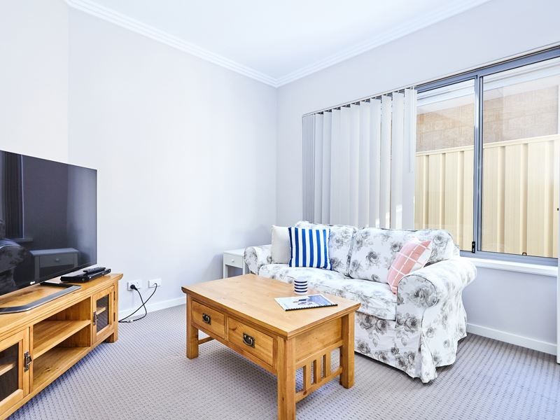 4A Anjou Way, Hamilton Hill WA 6163