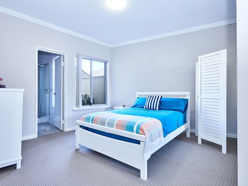 4A Anjou Way, Hamilton Hill WA 6163