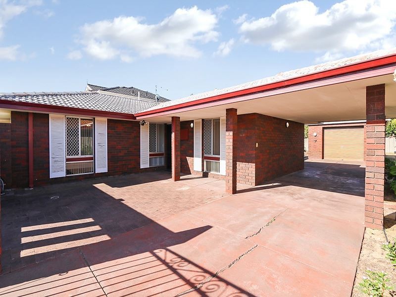 104 Gilbertson Rd, Kardinya WA 6163