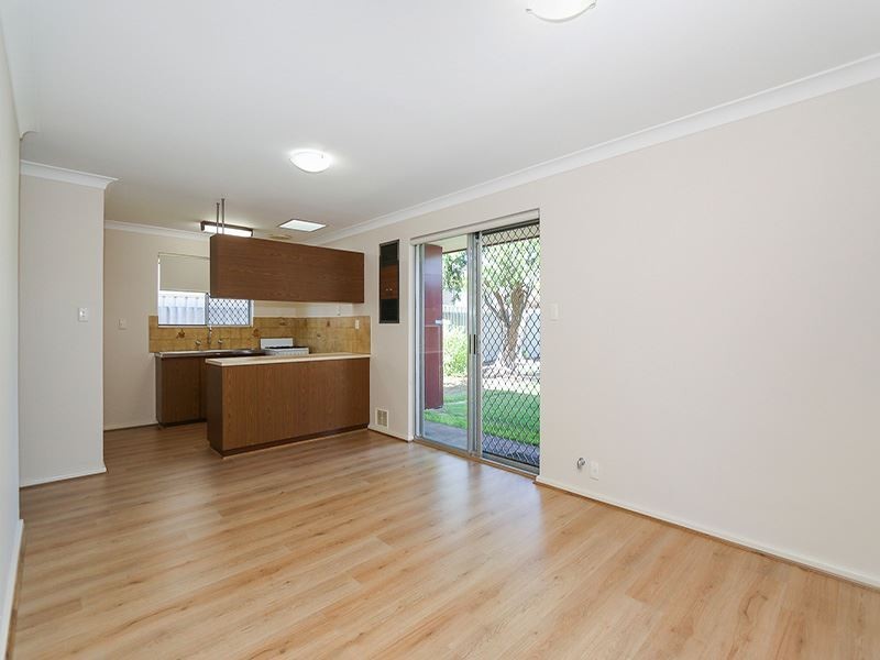 104 Gilbertson Rd, Kardinya WA 6163