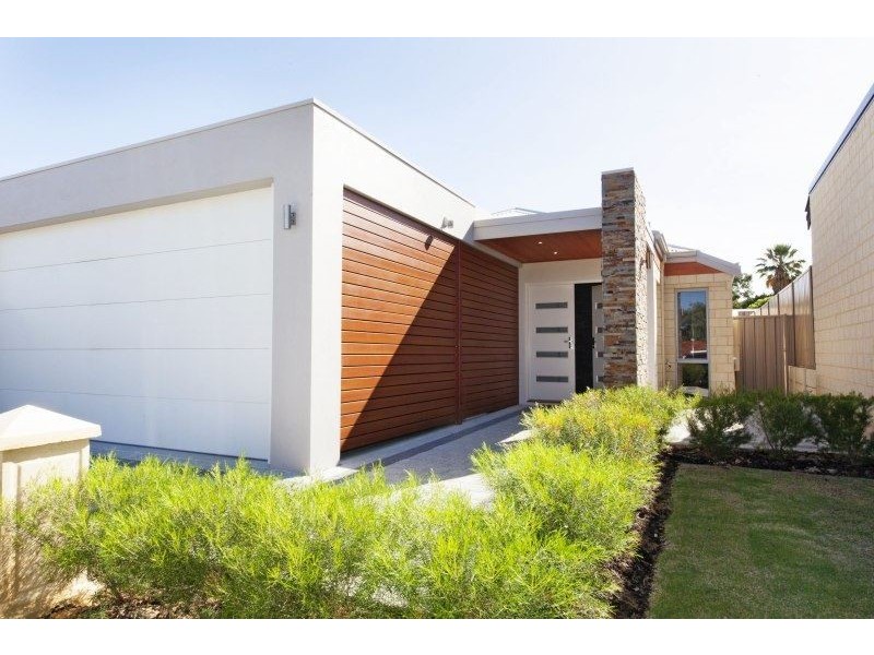 10 Vernon Place, Spearwood WA 6163