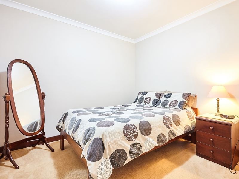 8 Frederick Road, Hamilton Hill WA 6163