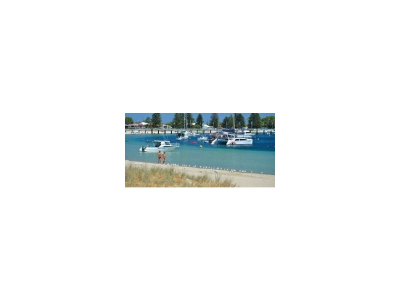 42 Thorpe Street, Rockingham WA 6168